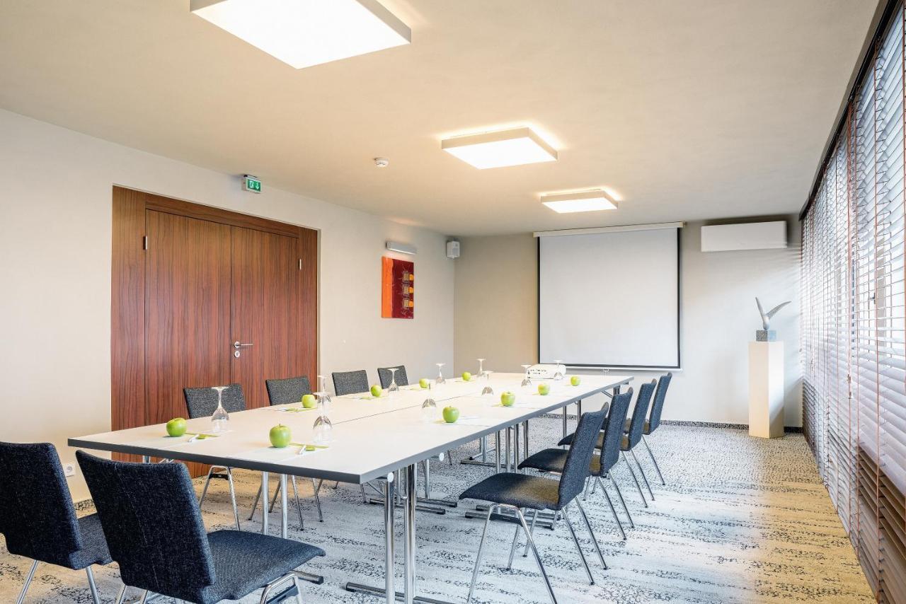 Hotel Vorfelder Walldorf  Exteriör bild
