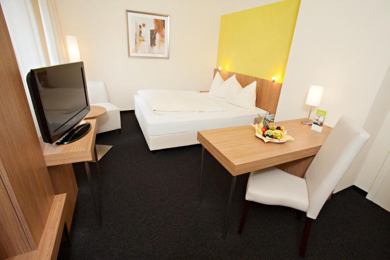 Hotel Vorfelder Walldorf  Exteriör bild