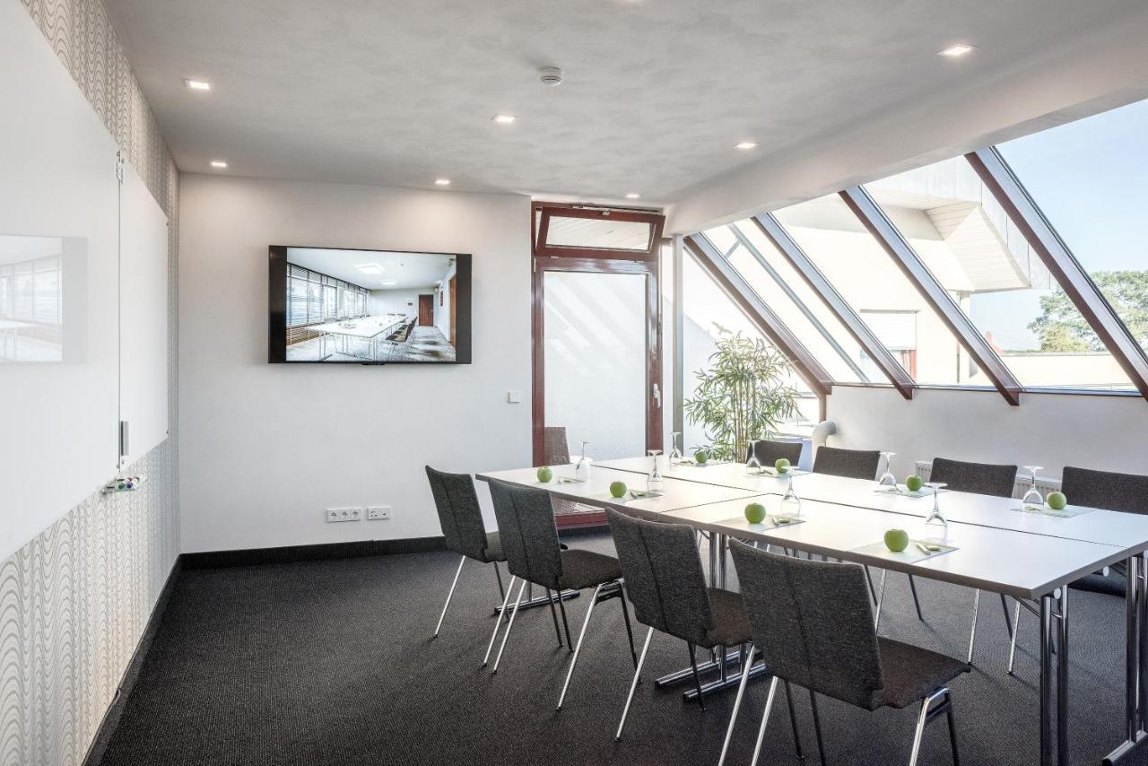 Hotel Vorfelder Walldorf  Exteriör bild