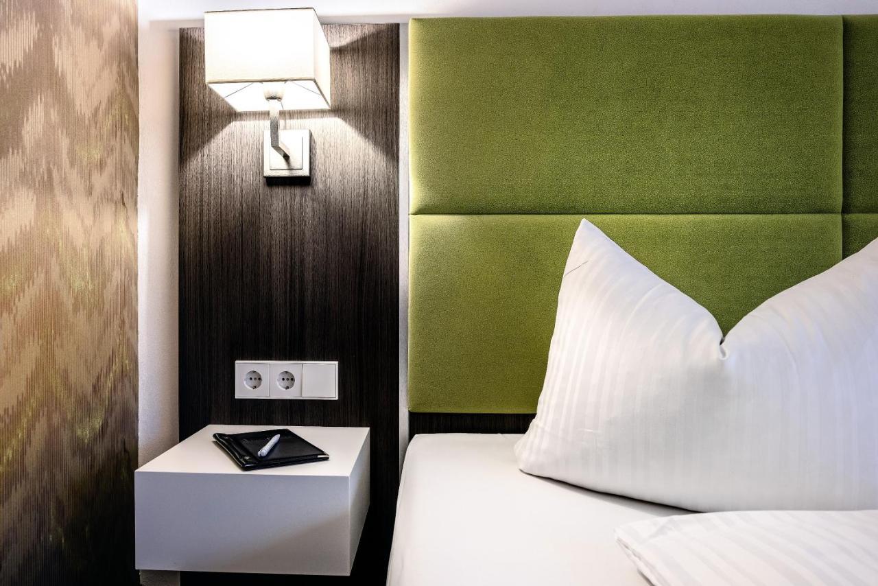 Hotel Vorfelder Walldorf  Exteriör bild