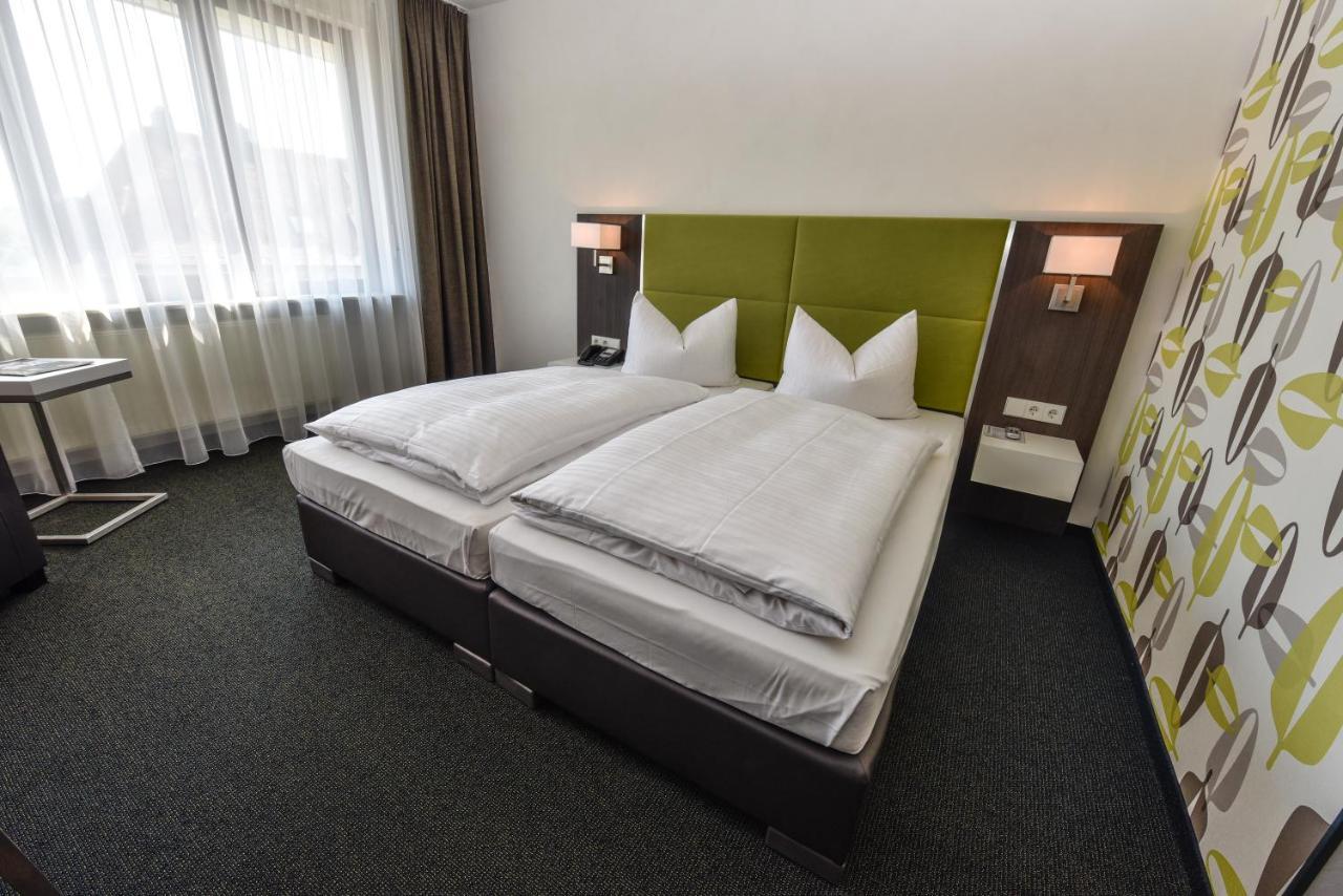 Hotel Vorfelder Walldorf  Exteriör bild