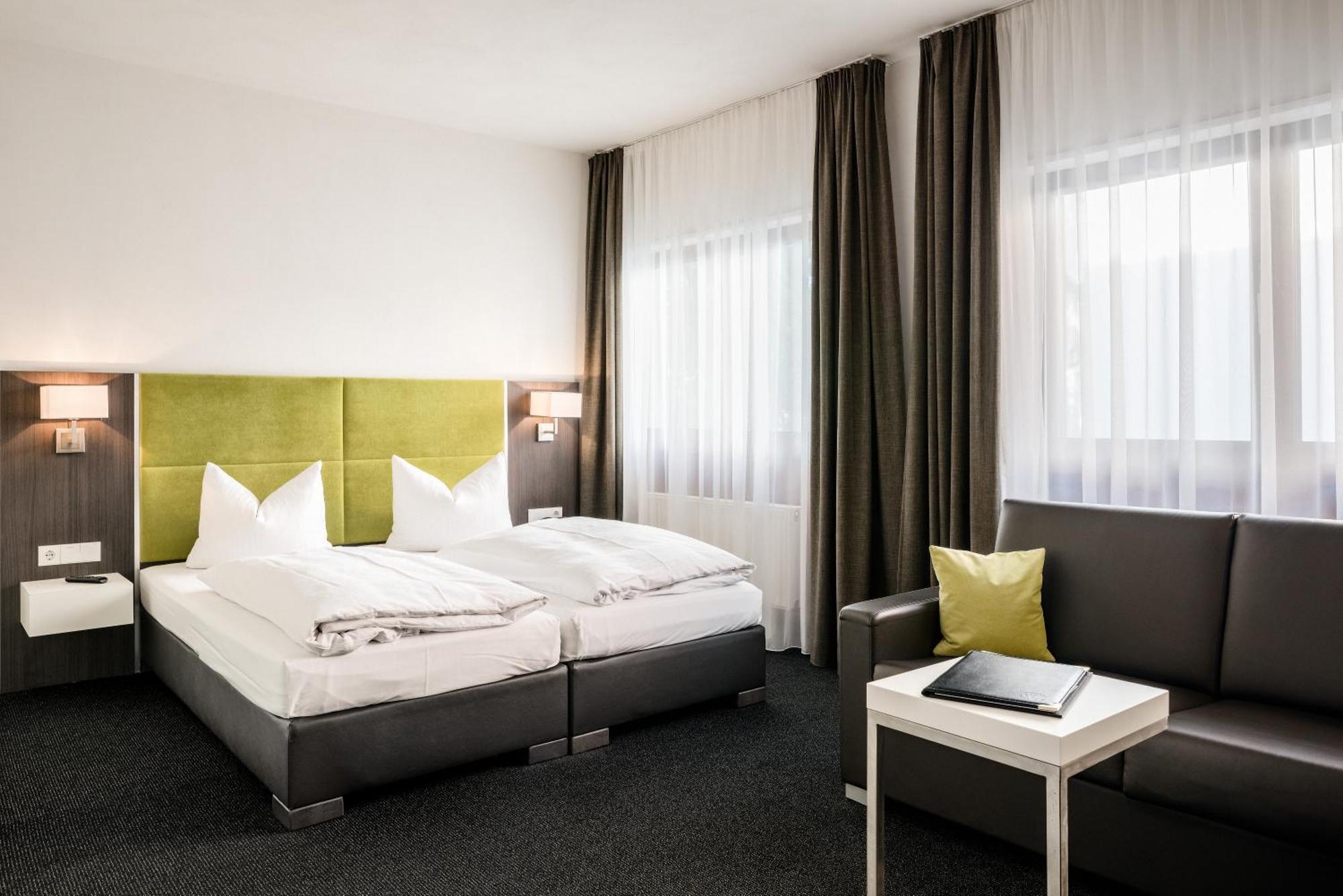 Hotel Vorfelder Walldorf  Exteriör bild
